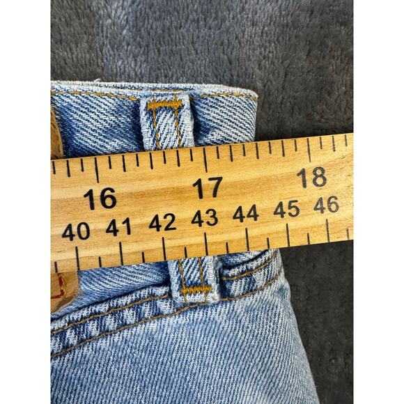 VTG 90s Levi’s 501 Button Fly Light Wash Denim Jeans Men’s 38x30 Made in USA! - Picture 3 of 8